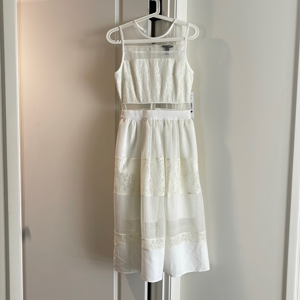 NWT - AQUA White Lace/Sheer Tiered Midi Dress in (S)
